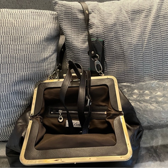 Chocolate brown purse - Picture 3 of 3